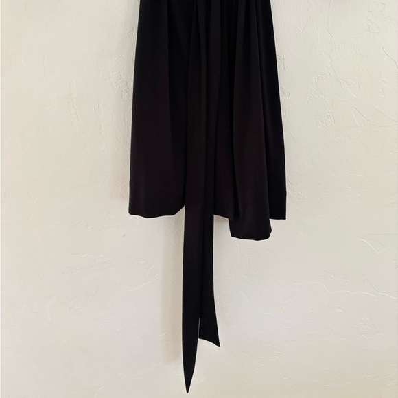 Diane von Furstenberg New Two Black Wrap
Front 3/4 Sleeve V Neck Mini Dress sz 0 - Picture 6 of 7